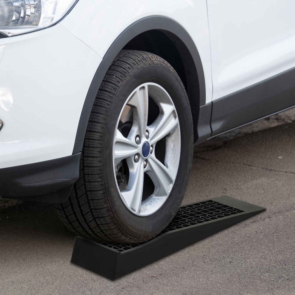 Low Entrance Curb Ramps, Anti-Slip 3 Ton Capacity, Plastic