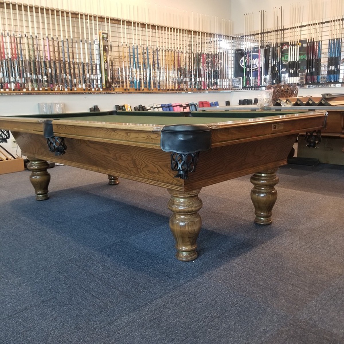 USED 8 CONNELLY Round Leg pool table.